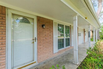 10221 Mayfield Rd in Houston, TX - Building Photo - Building Photo