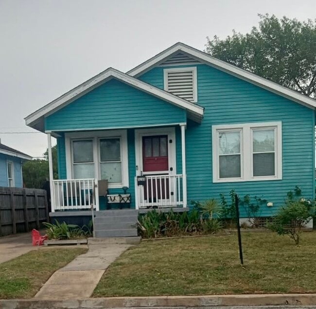 property at 5208 Bernardo De Galvez Ave