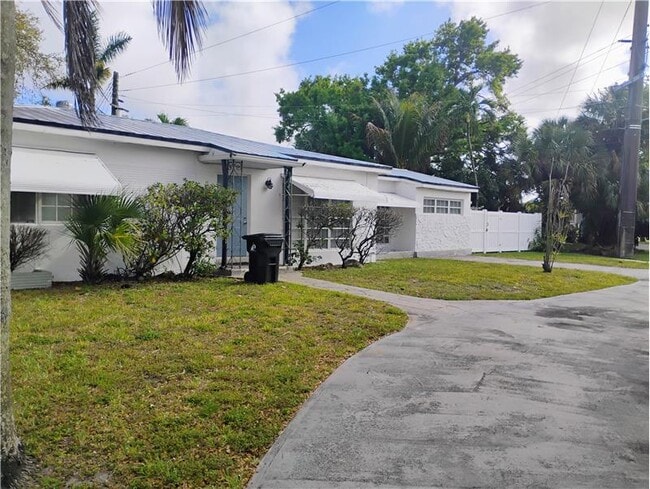 2600 SW 9th Ave in Fort Lauderdale, FL - Foto de edificio - Building Photo