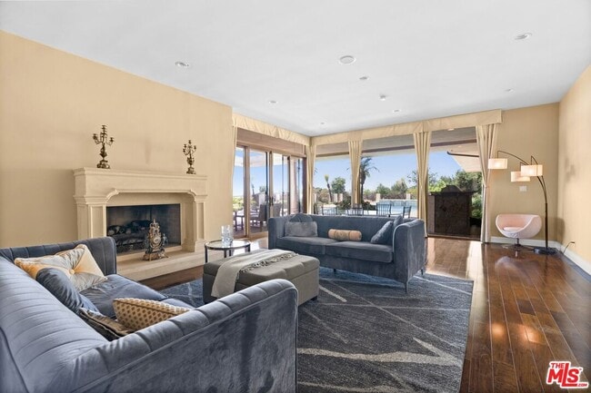 property at 1915 Carla Ridge