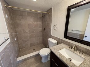 2642 Riverside Dr, Unit 2642 in Coral Springs, FL - Building Photo - Building Photo