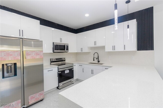 property at 843 Duplex St E