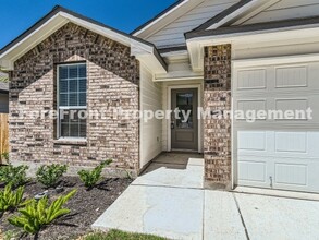 1725 Rocky Rise in San Antonio, TX - Building Photo - Building Photo