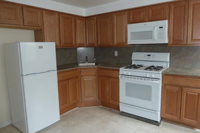 208 Garden St in Hoboken, NJ - Building Photo - Building Photo