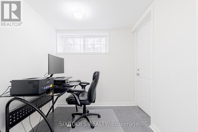 332 Homewood Ave in Toronto, ON - Building Photo - Building Photo