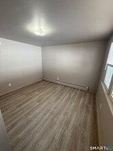 30 Bungay Rd in Seymour, CT - Building Photo - Building Photo