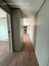 2625 S West St in Wichita, KS - Building Photo - Building Photo