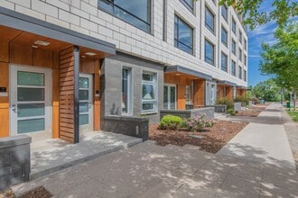 The View at Wash Park in Denver, CO - Foto de edificio - Building Photo