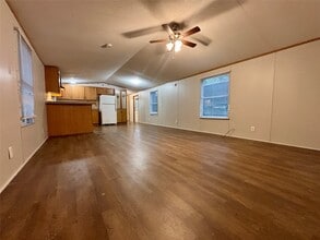 13295 Pecan Tree Dr in Willis, TX - Building Photo - Building Photo