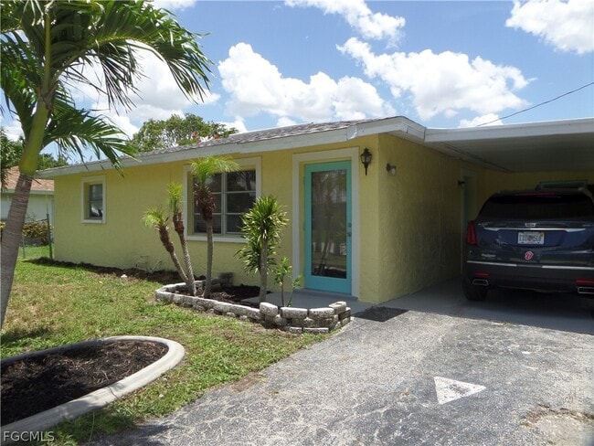 3960 Northside Cir in North Fort Myers, FL - Building Photo - Building Photo