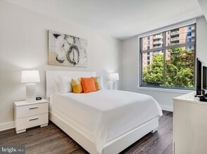 4901 Montgomery Ln in Bethesda, MD - Building Photo - Building Photo