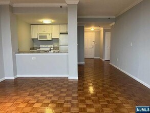 100 Old Palisade Rd, Unit 2913 in Fort Lee, NJ - Building Photo - Building Photo