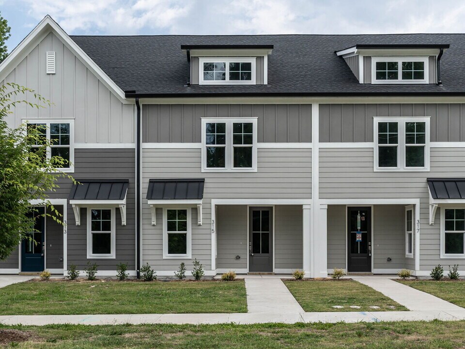 315 E 4th St in Wendell, NC - Building Photo