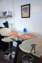 1125A 2nd Ave, Unit Morning Glory in Honolulu, HI - Building Photo - Building Photo