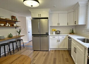10 Colburn St in Waltham, MA - Building Photo - Building Photo
