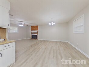 3964 Cindy Dr in Douglasville, GA - Foto de edificio - Building Photo