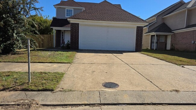 property at 4686 Royal View Dr