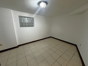 5731 S Campbell Ave in Chicago, IL - Building Photo - Building Photo