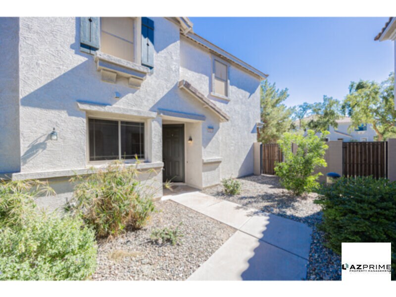2853 E Dunbar Dr in Phoenix, AZ - Building Photo