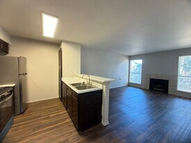 10001 Westpark Dr in Houston, TX - Building Photo