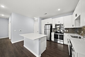 The Aurea in Houston, TX - Foto de edificio - Building Photo