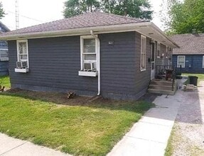 611 Croswell St in Adrian, MI - Building Photo - Building Photo