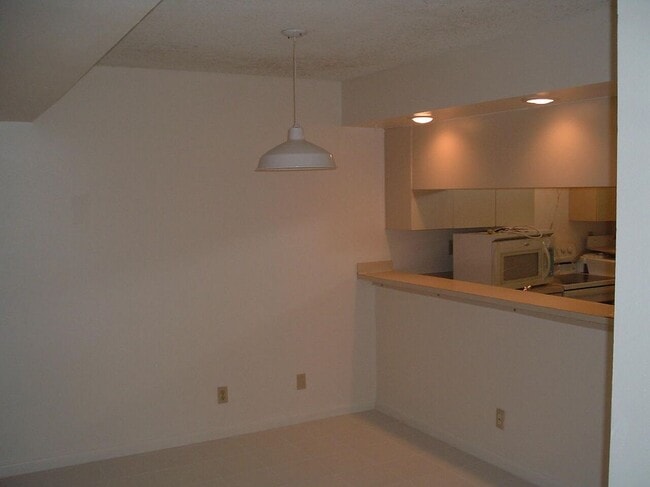 property at 3662 Victoria Dr