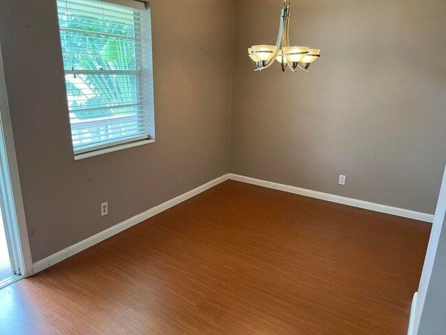 114 Salisbury E in West Palm Beach, FL - Building Photo - Building Photo