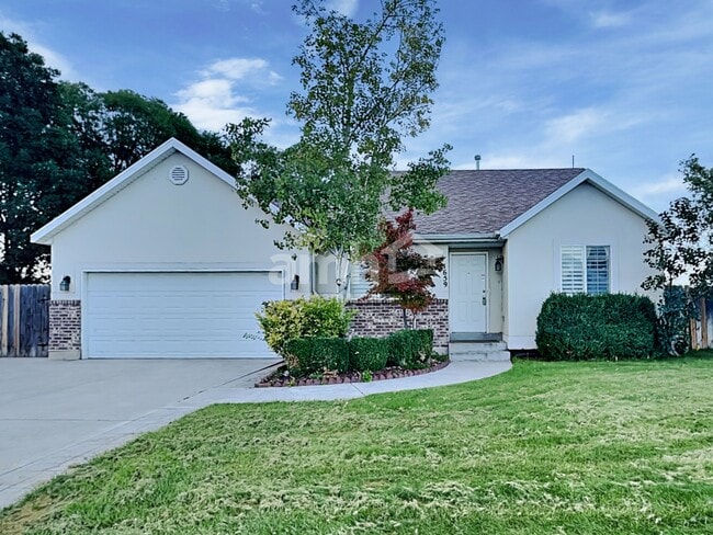 property at 1659 W 1065 S