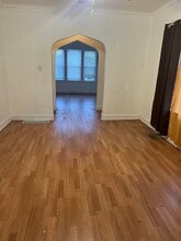 8416 S Euclid Ave in Chicago, IL - Building Photo - Building Photo