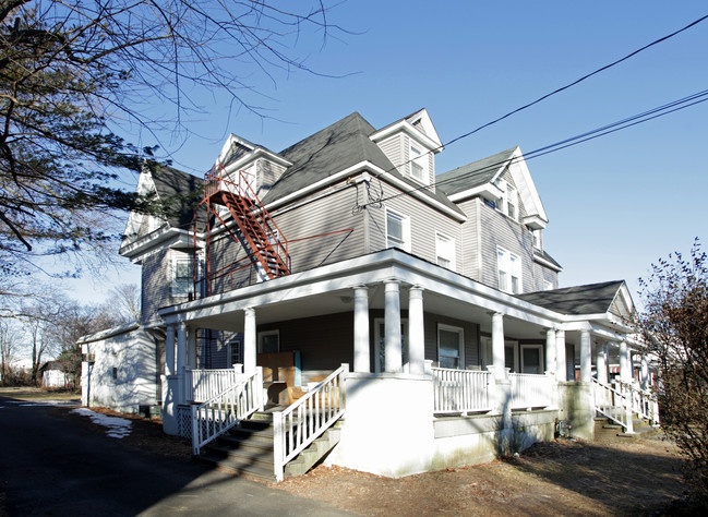 392 Sairs Ave in Long Branch, NJ - Foto de edificio - Building Photo