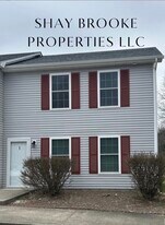 2925 S Wilson Rd in Radcliff, KY - Building Photo