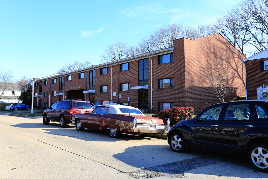 Overlook House in Baltimore, MD - Building Photo