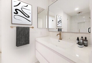 Lafayette Street, Unit 9 in New York, NY - Building Photo - Building Photo