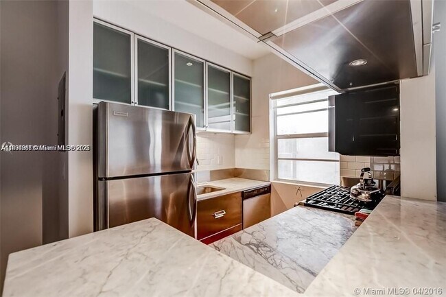 property at 810 Pennsylvania Ave