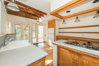 124 Lexington Ave, Unit B in Cambridge, MA - Building Photo - Building Photo
