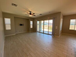 21022 E Via Del Sol in Queen Creek, AZ - Building Photo - Building Photo