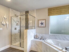 4028 223rd Pl SE in Bothell, WA - Foto de edificio - Building Photo