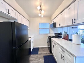 Inertia in Tampa, FL - Building Photo - Building Photo