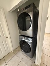 5885 Dahlia Dr in Orlando, FL - Building Photo - Building Photo