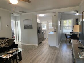 2515 Vero Beach Ave in Vero Beach, FL - Building Photo - Building Photo