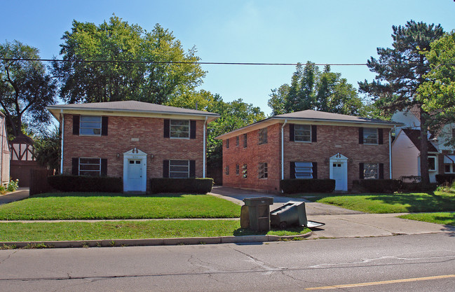 824-826 Shroyer Rd in Dayton, OH - Building Photo - Building Photo