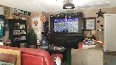 329 Paisano St in New Braunfels, TX - Building Photo - Building Photo