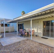 2433 W Eugie Ave in Phoenix, AZ - Building Photo - Building Photo