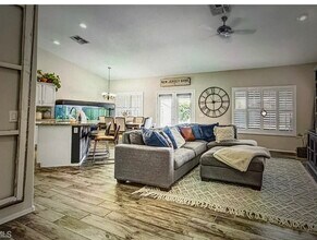 2913 E Runaway Bay Pl in Chandler, AZ - Foto de edificio - Building Photo