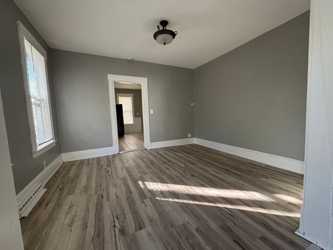 property at 2709 N Aldrich Ave