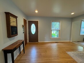 8903 Tudor Ln in Manassas, VA - Building Photo - Building Photo
