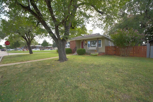 10 S 106th E Pl in Tulsa, OK - Building Photo - Building Photo
