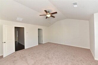 5520 Lightheart Ct in Suwanee, GA - Building Photo - Building Photo