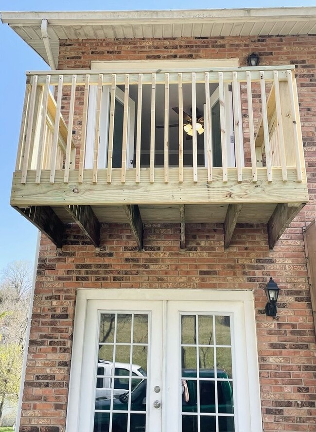 property at 7025 W Carter's Vly